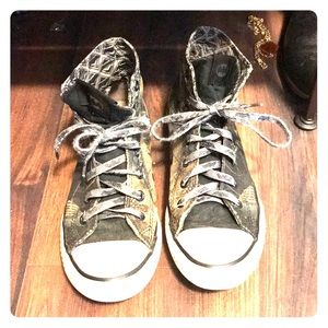 High top Batman converse